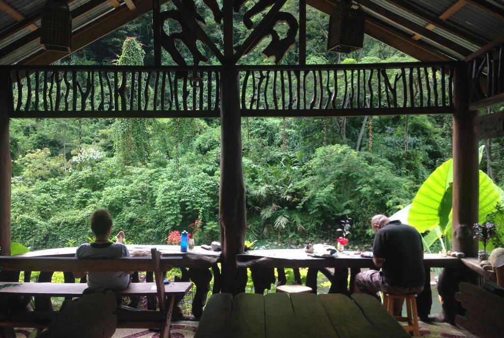 Kupu Kupu Garden Guest House & Cafe Букит Лаванг Екстериор снимка